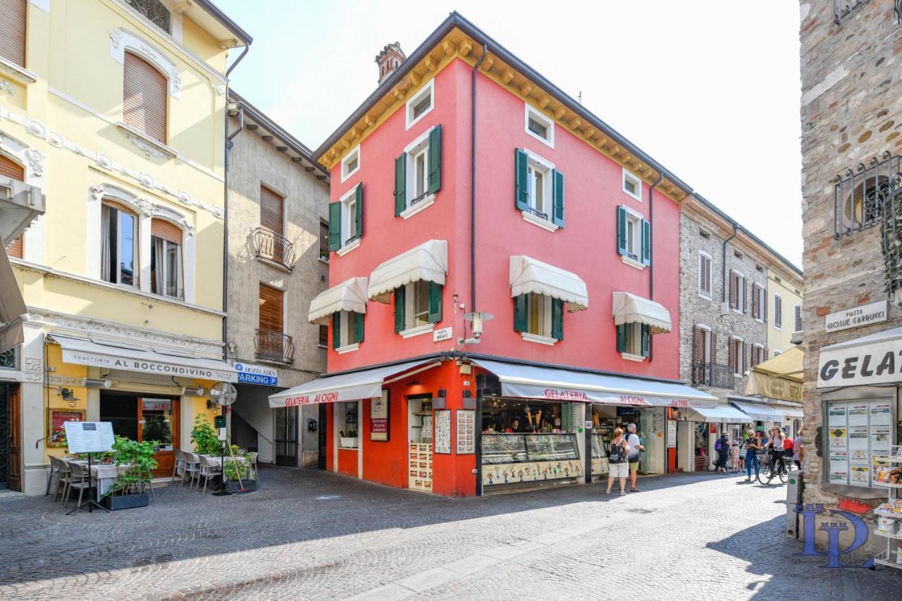 Desenzanoloft Official Partner Marriott Homes & Villas - Queen Of Sirmione Castle View Exteriér fotografie